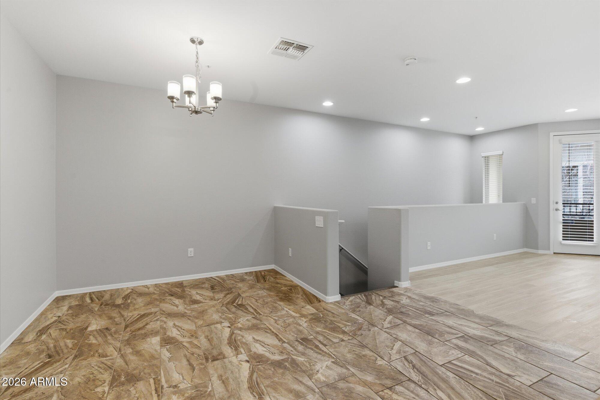 5550 N 16TH Street 171