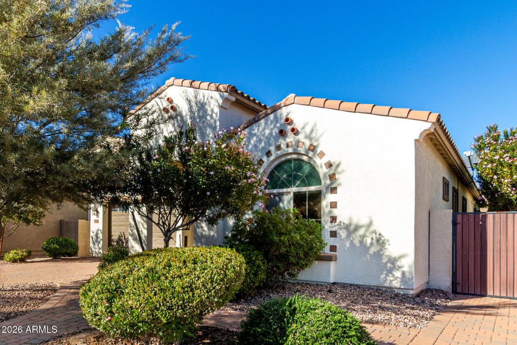 Photo of 4144 E Grand Canyon Drive, Chandler, AZ 85249 (MLS # 6968813)