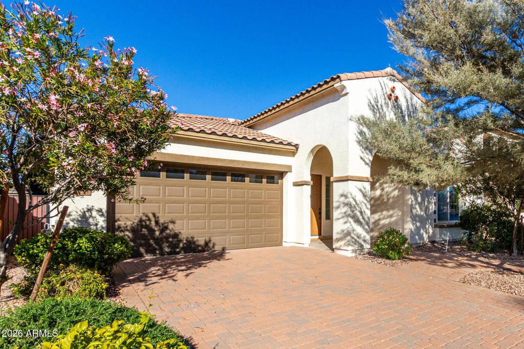Photo of 4144 E Grand Canyon Drive, Chandler, AZ 85249 (MLS # 6968813)