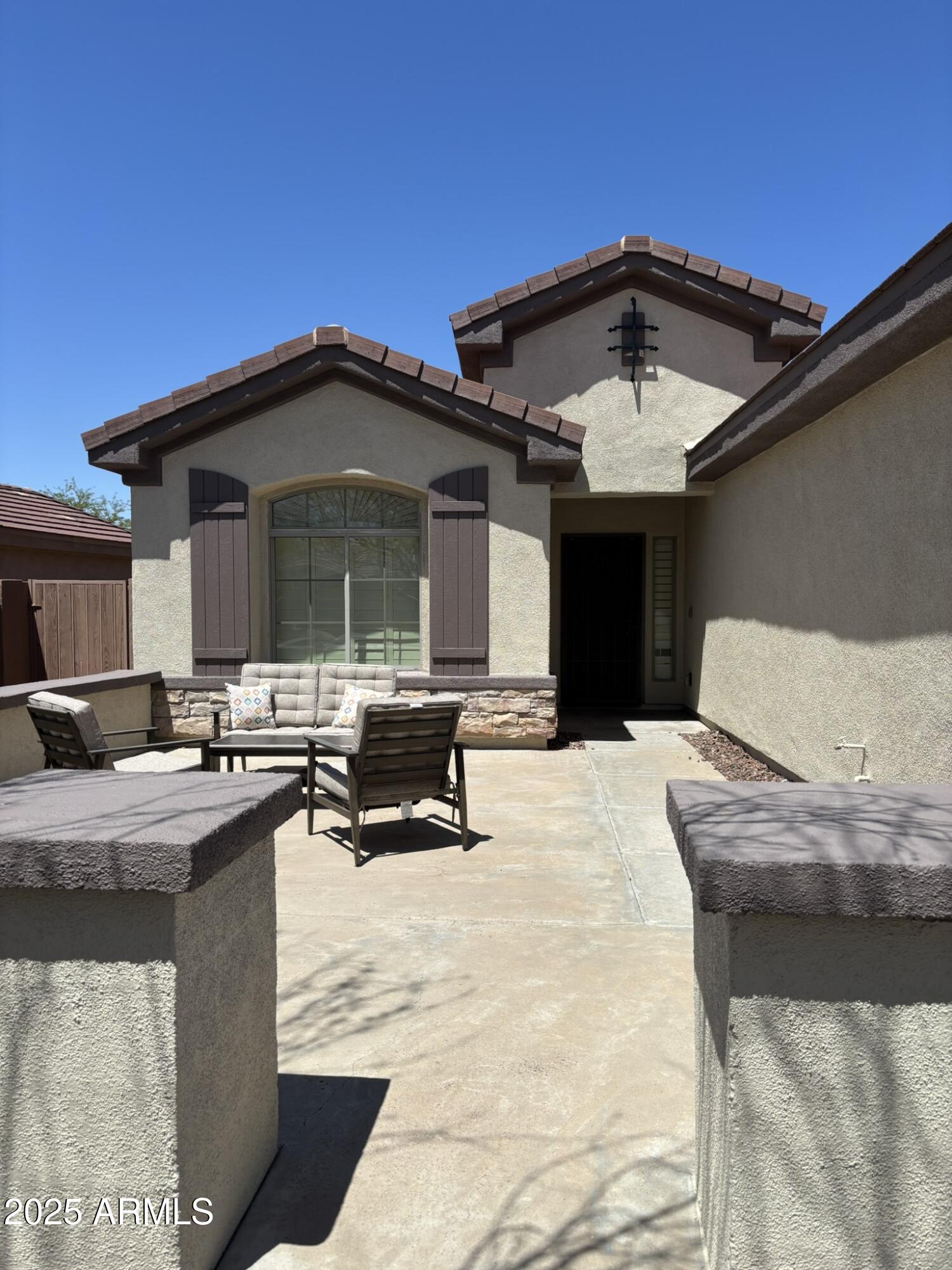 41520 N RIVER BEND Court