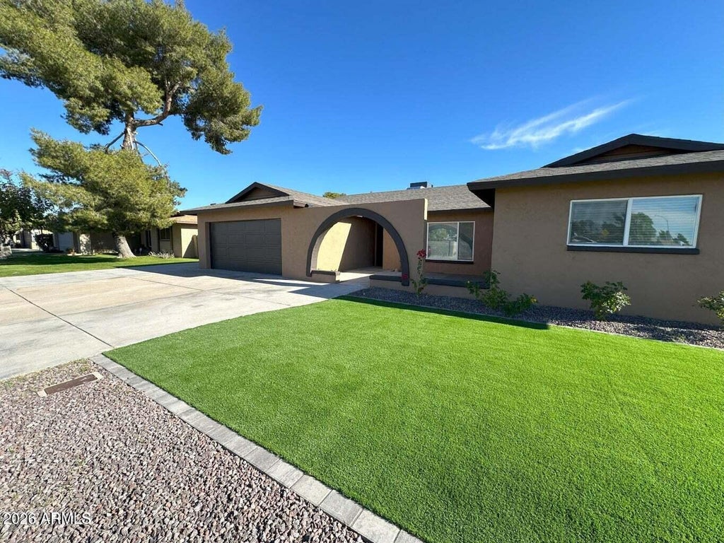 Photo of 14201 N 55th Drive, Glendale, AZ 85306 (MLS # 7090204)