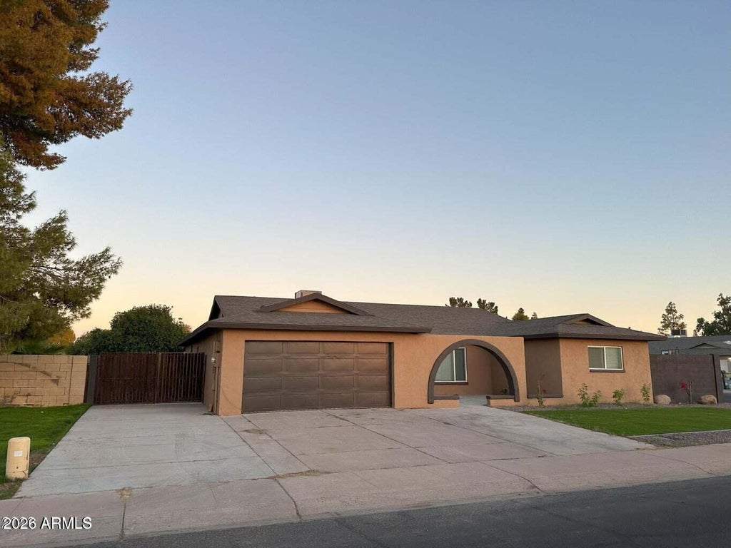 Photo of 14201 N 55th Drive, Glendale, AZ 85306 (MLS # 7090204)