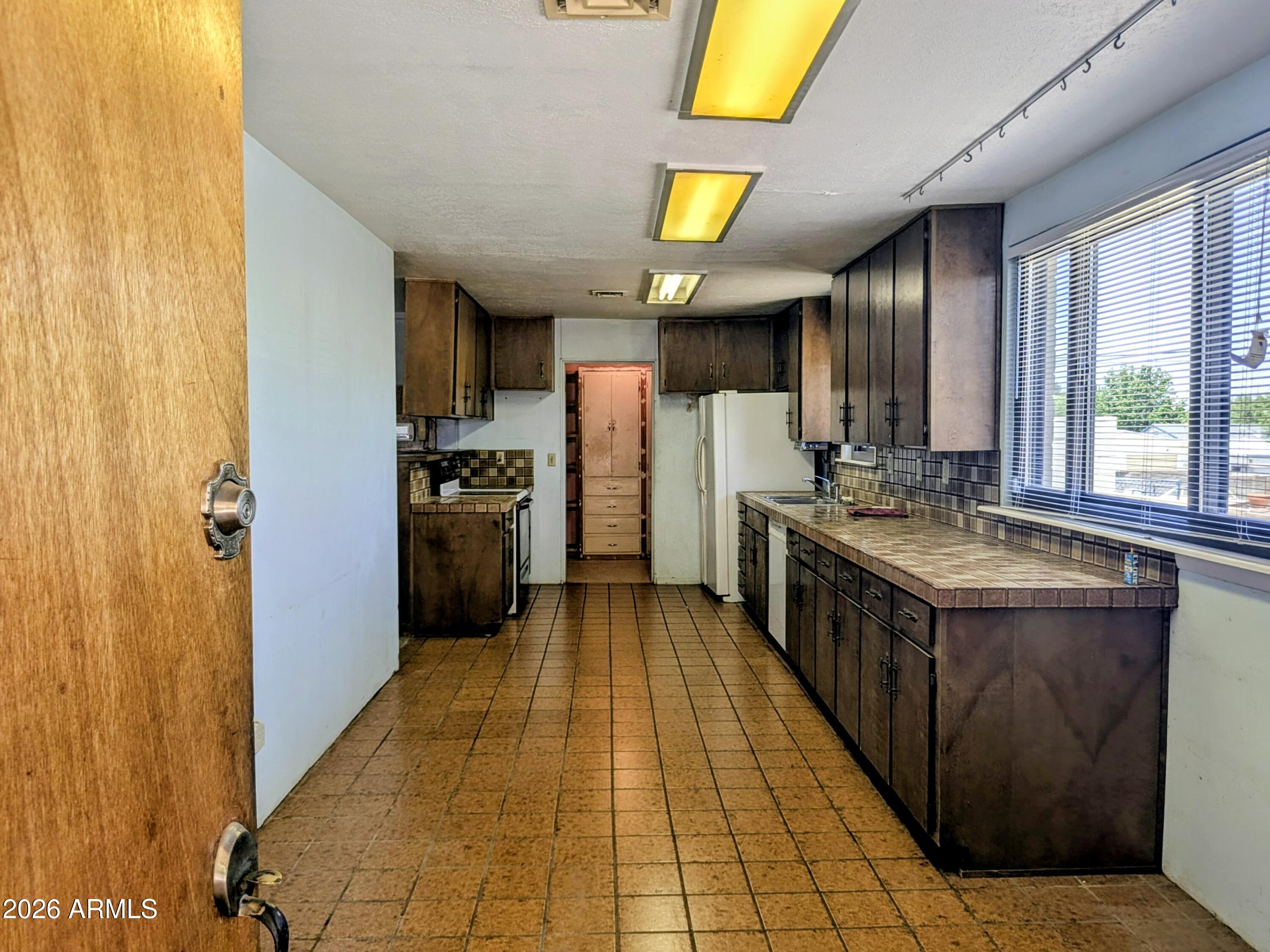 716 North Avenue