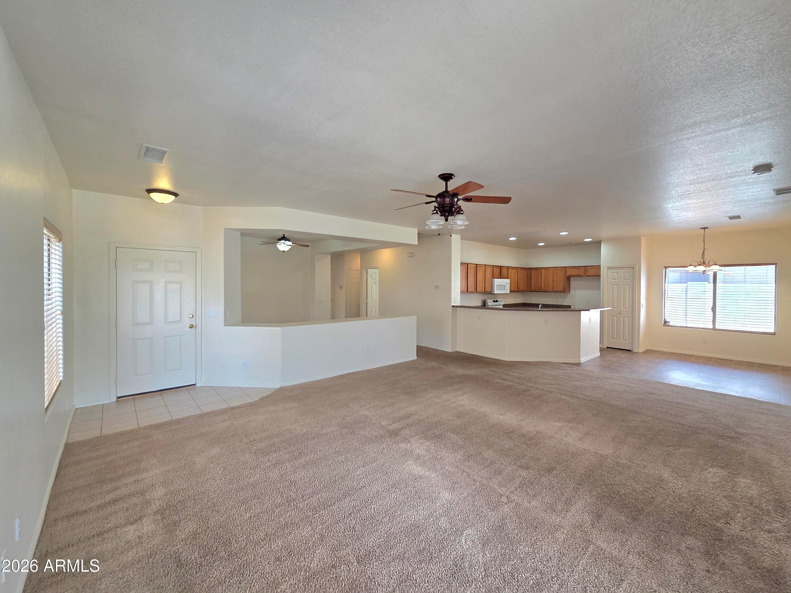 609 W RIO VISTA Lane