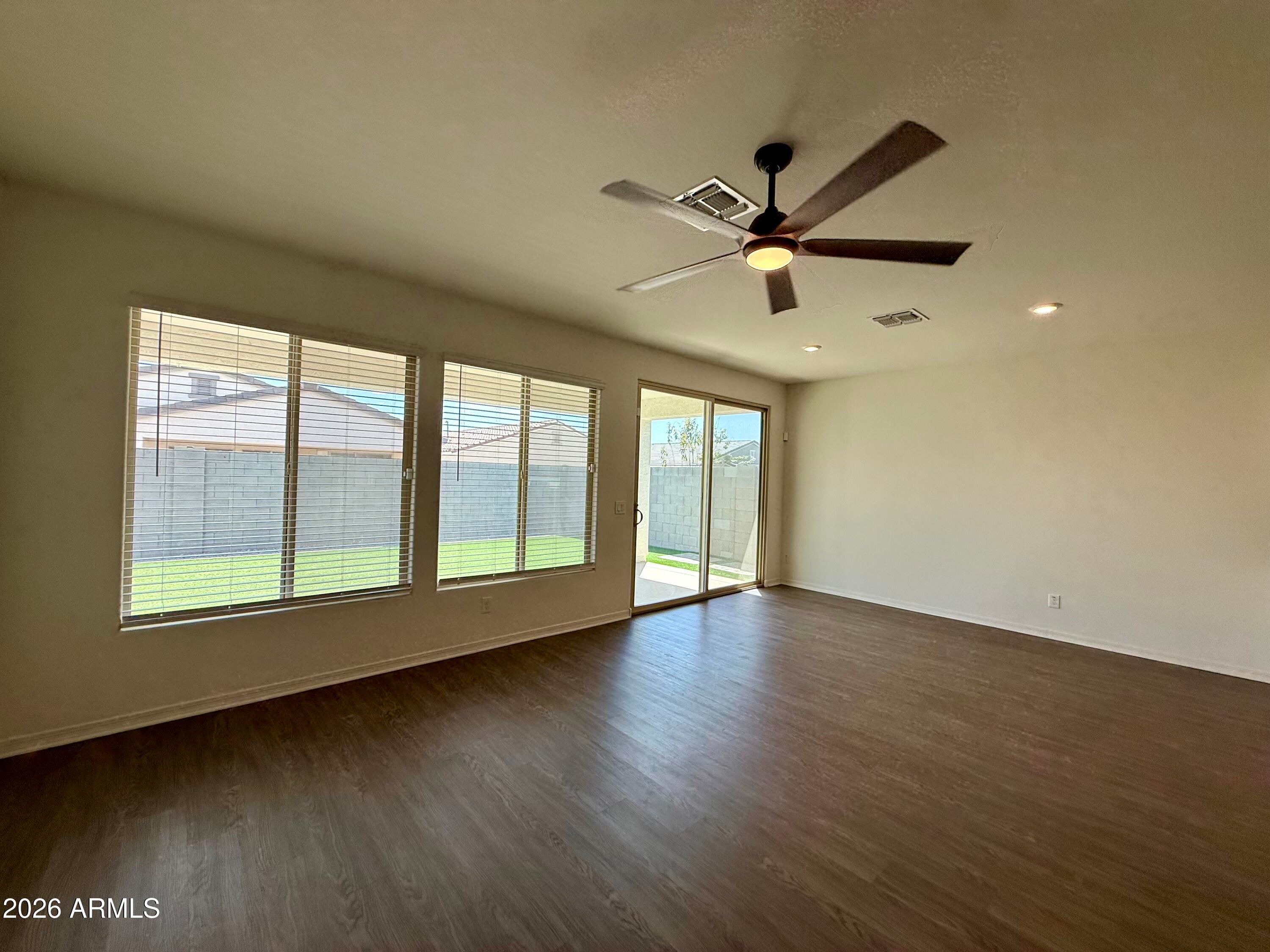 1647 W AZTEC Drive