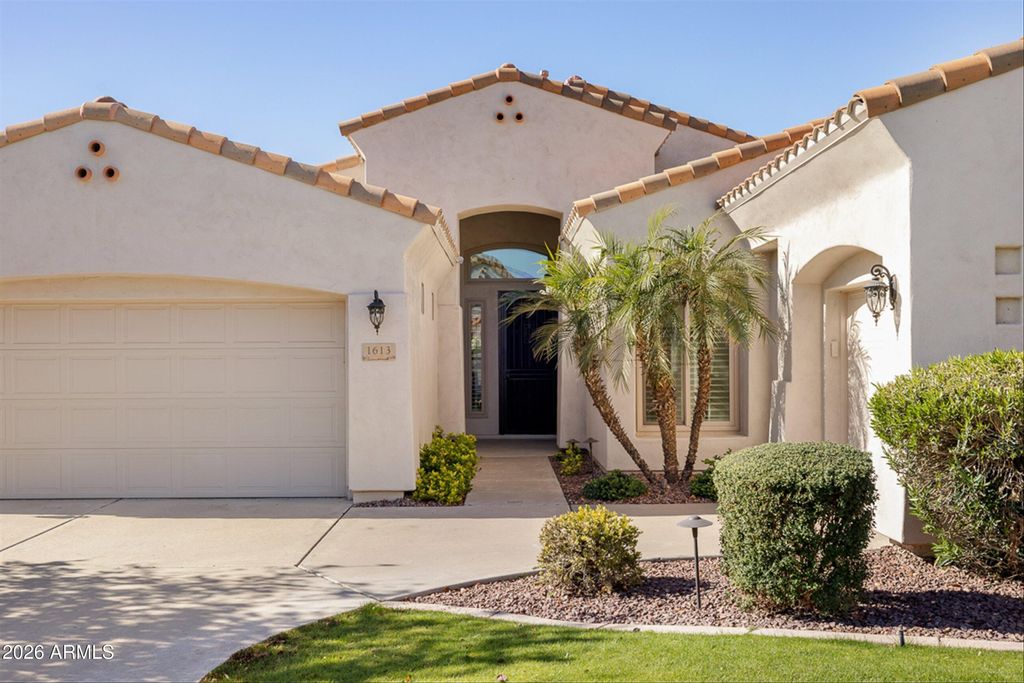 Photo of 1613 W Kaibab Drive, Chandler, AZ 85248 (MLS # 6983272)