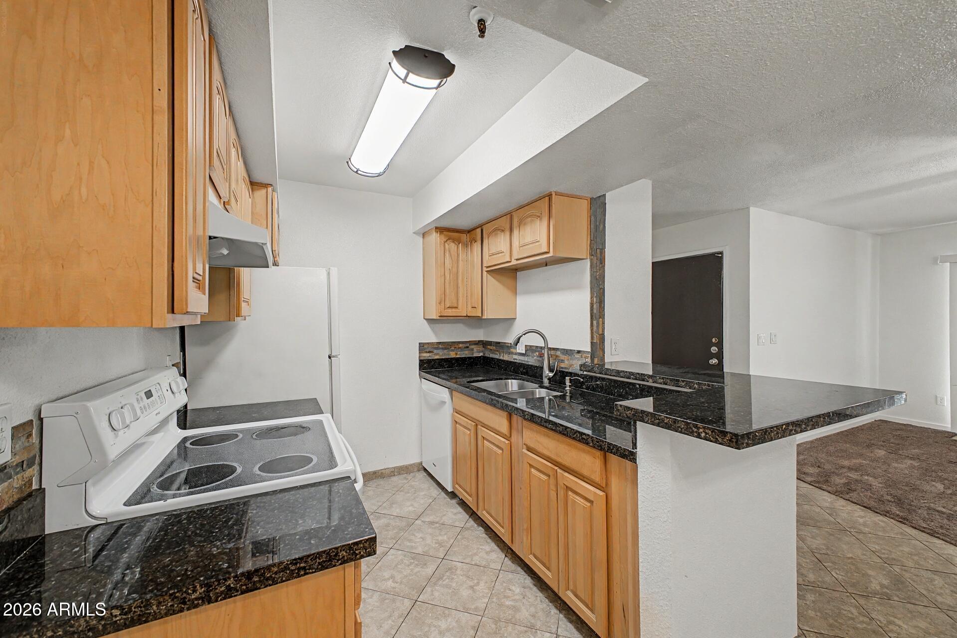 4554 E PARADISE VILLAGE Parkway 156