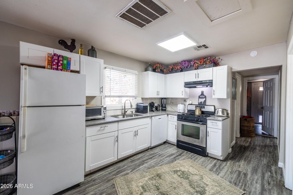 Photo of 6739 N 61st Avenue, Glendale, AZ 85301 (MLS # 7023263)