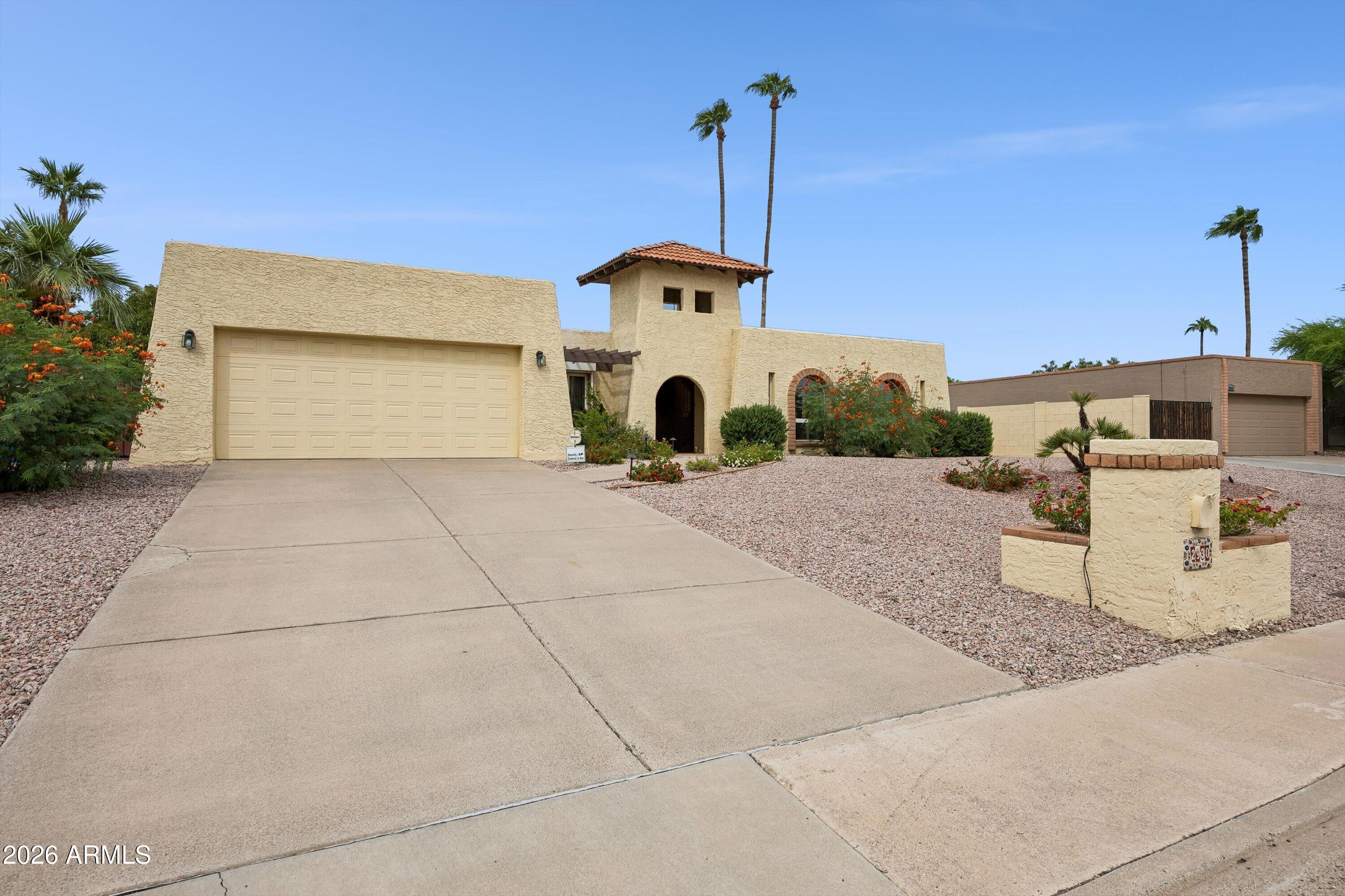 2930 E ACOMA Drive E