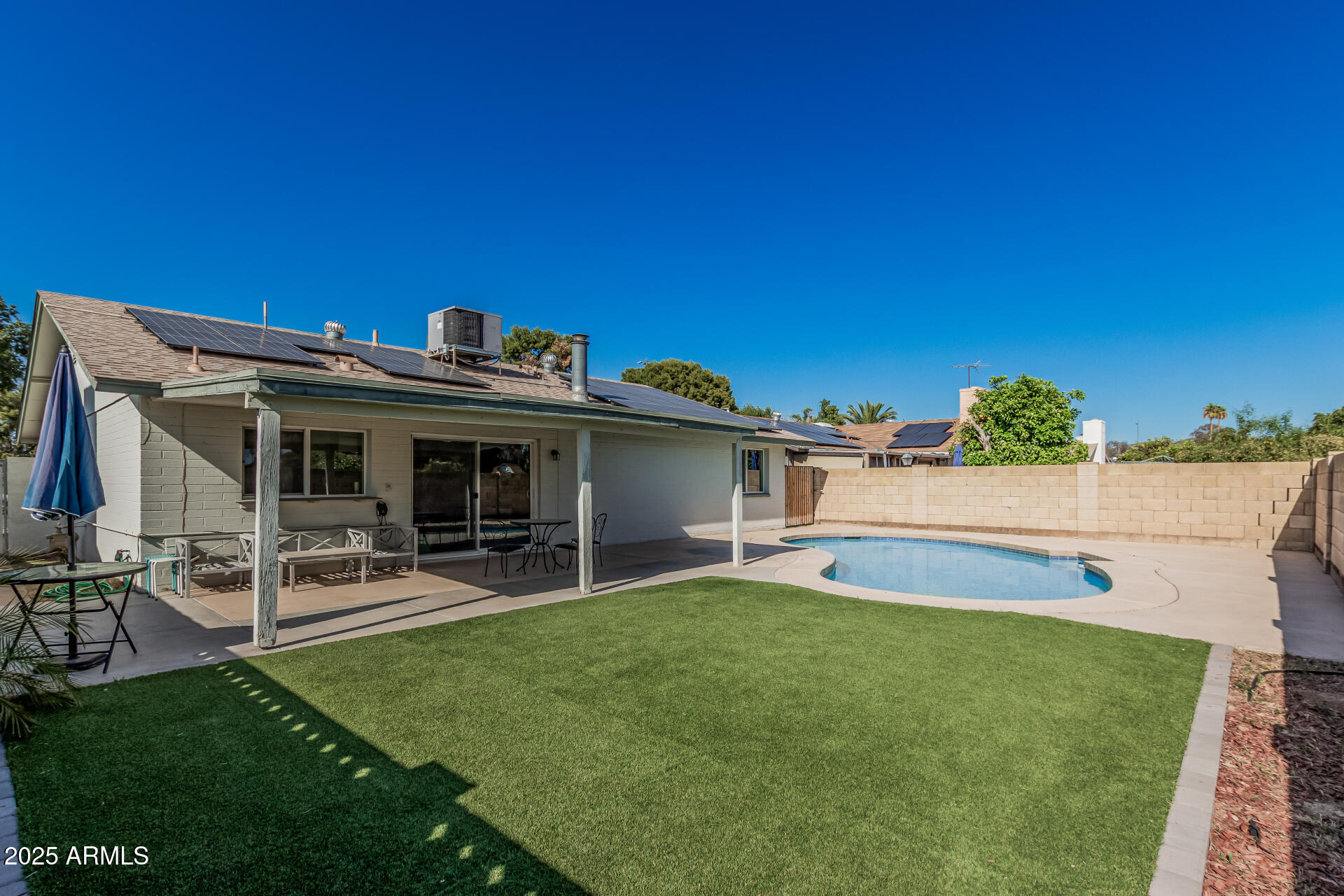 3741 W POINSETTIA Drive