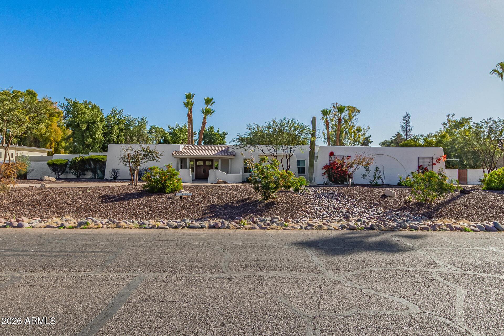 11243 N Saint Andrews Way