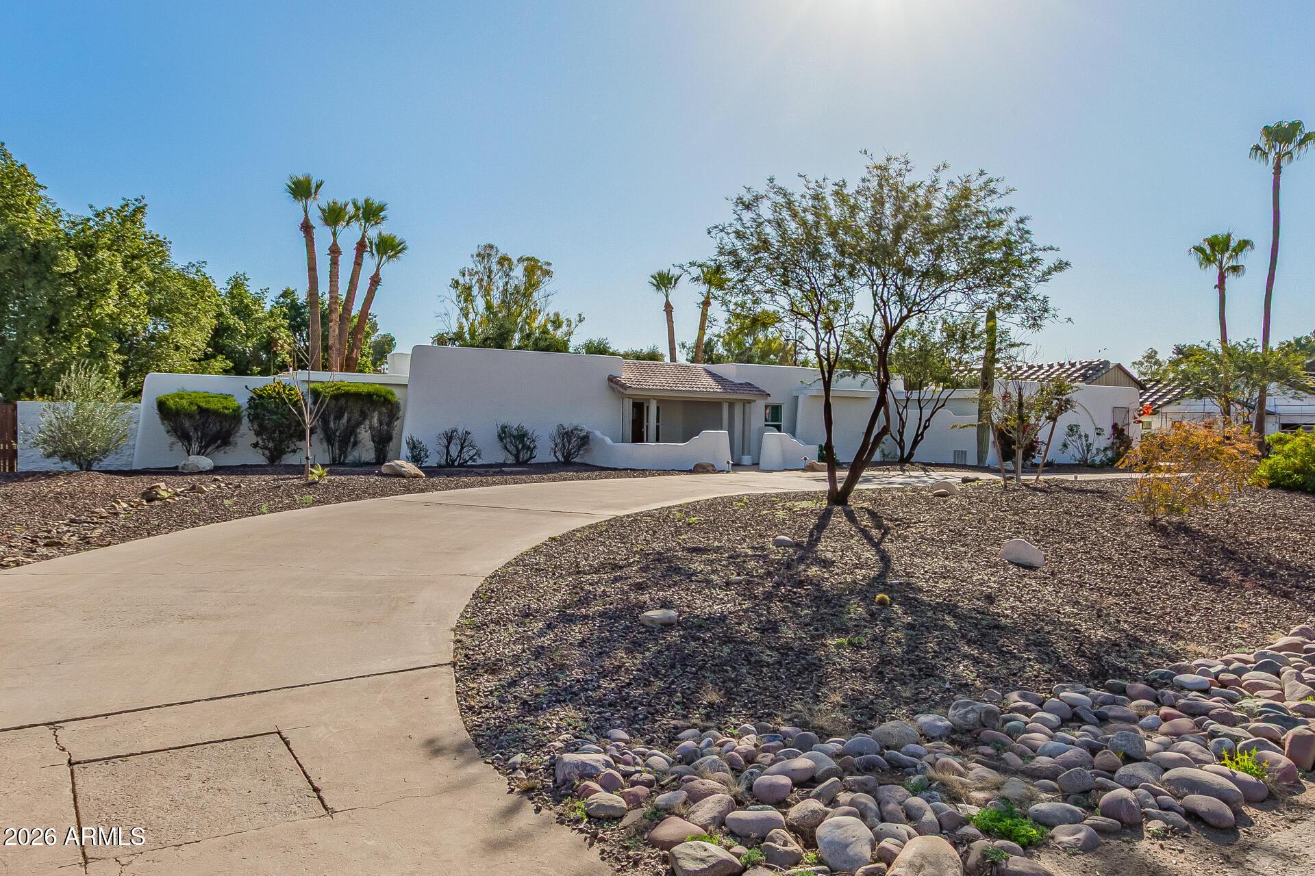 11243 N Saint Andrews Way