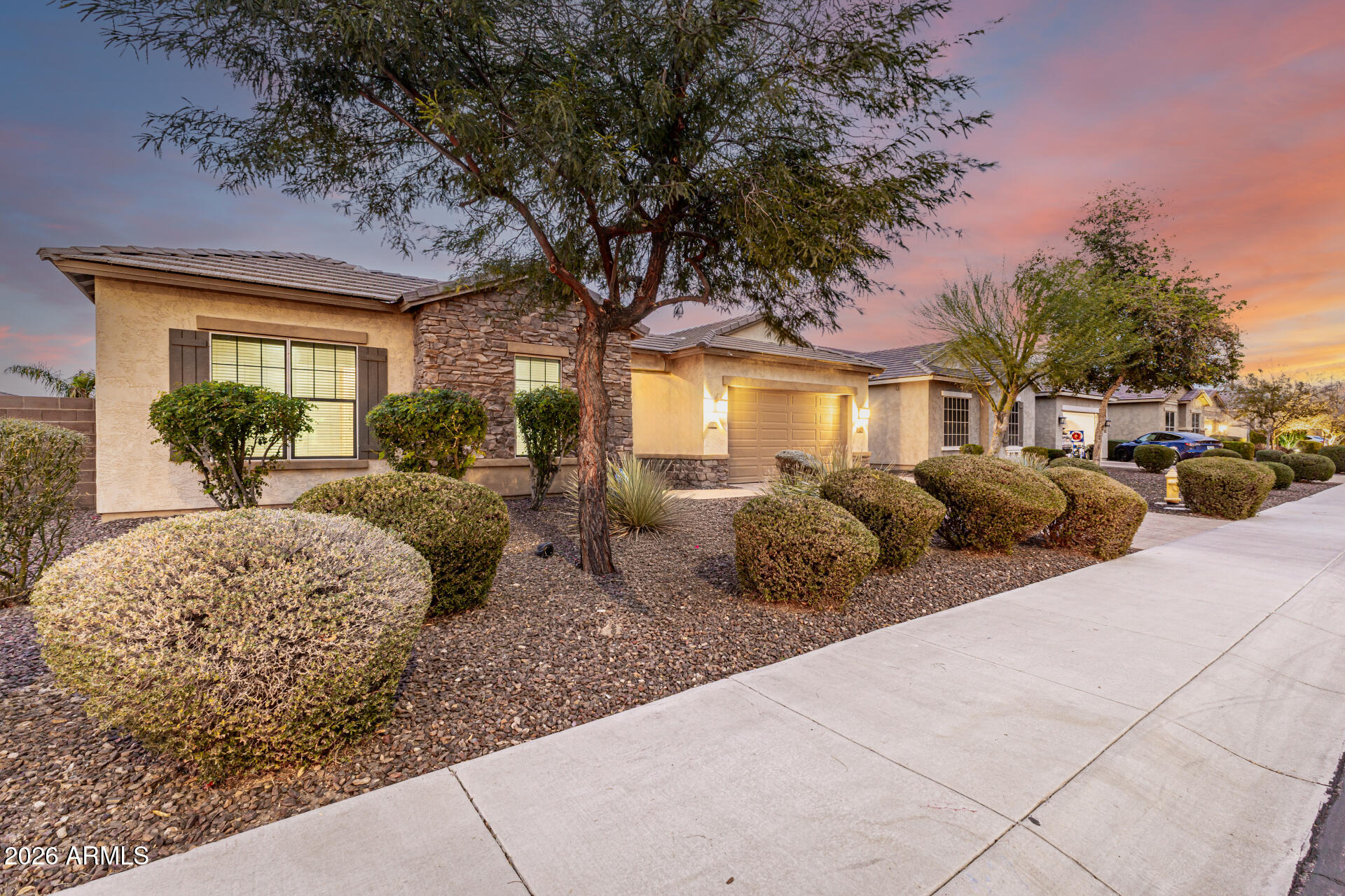 3888 E CHESTNUT Lane