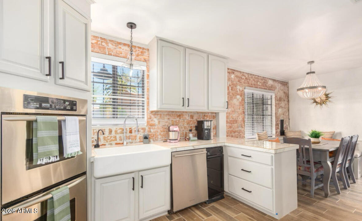 1720 N Whittier Drive