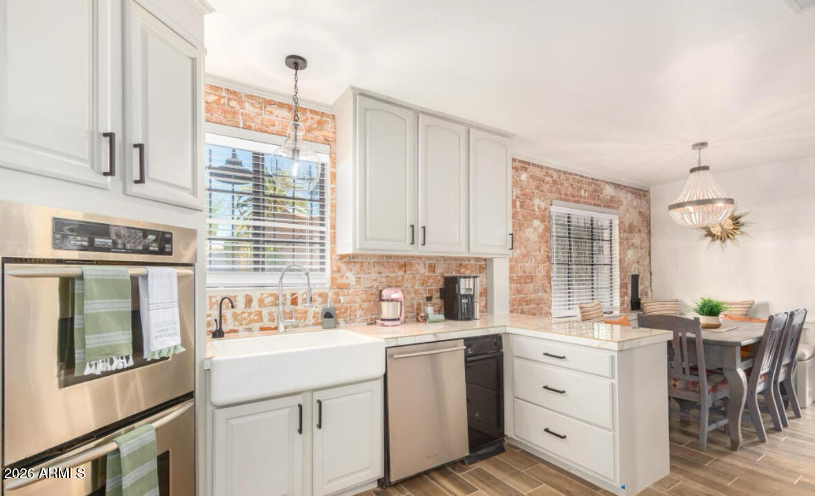 1720 N Whittier Drive