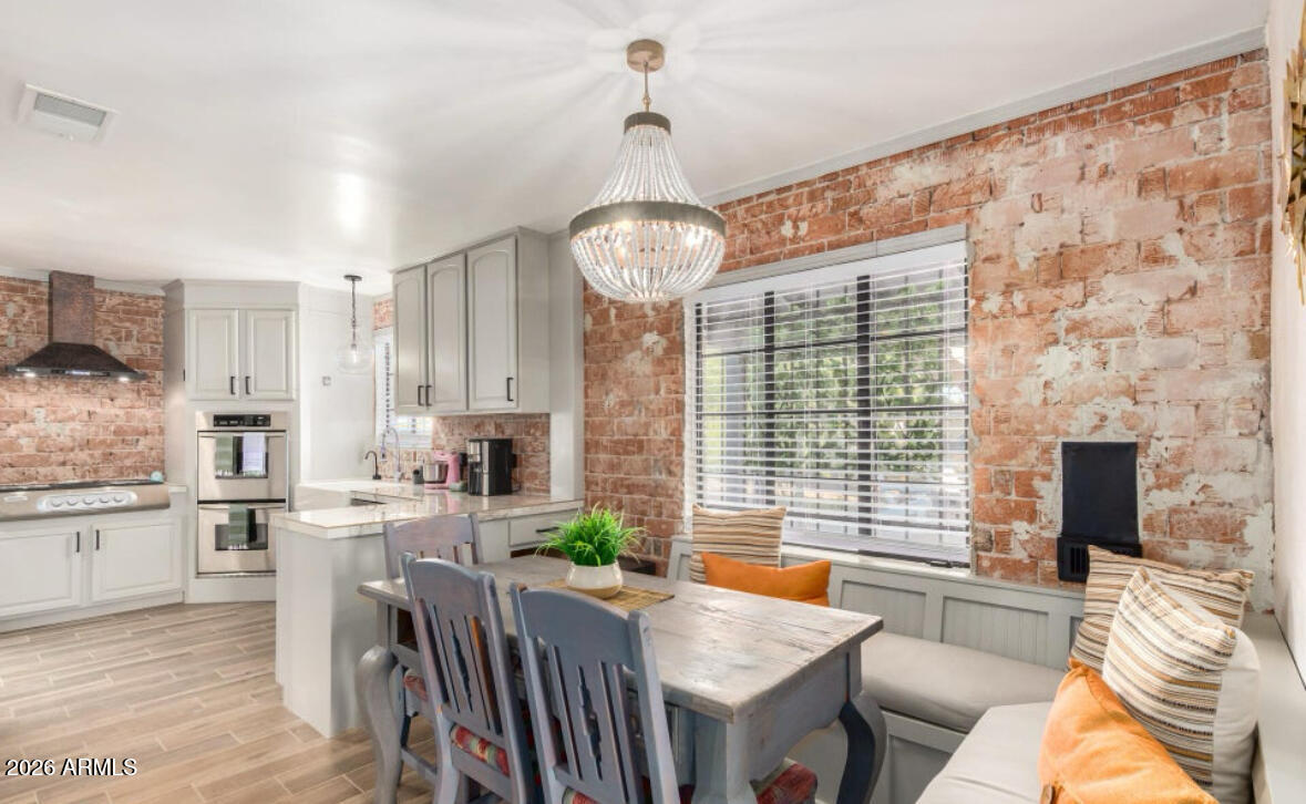 1720 N Whittier Drive