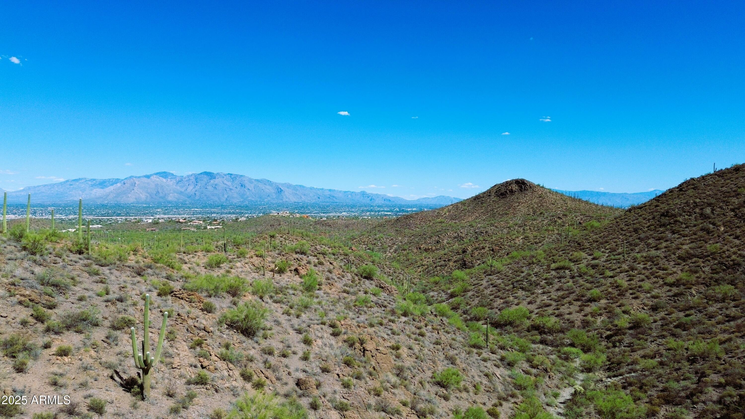 3850 N Avenida Dos Vistas -- -