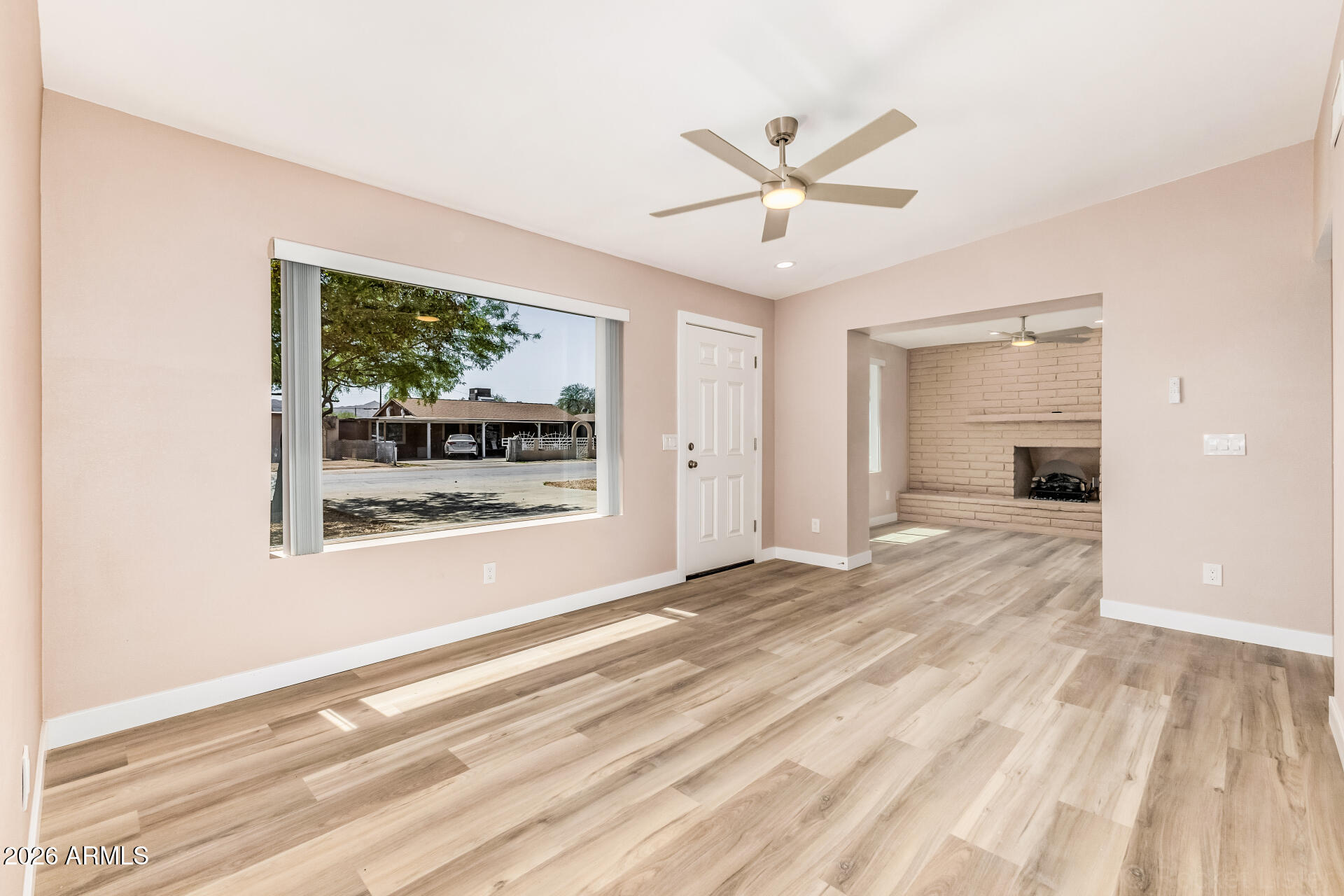 1712 W CORONA Avenue