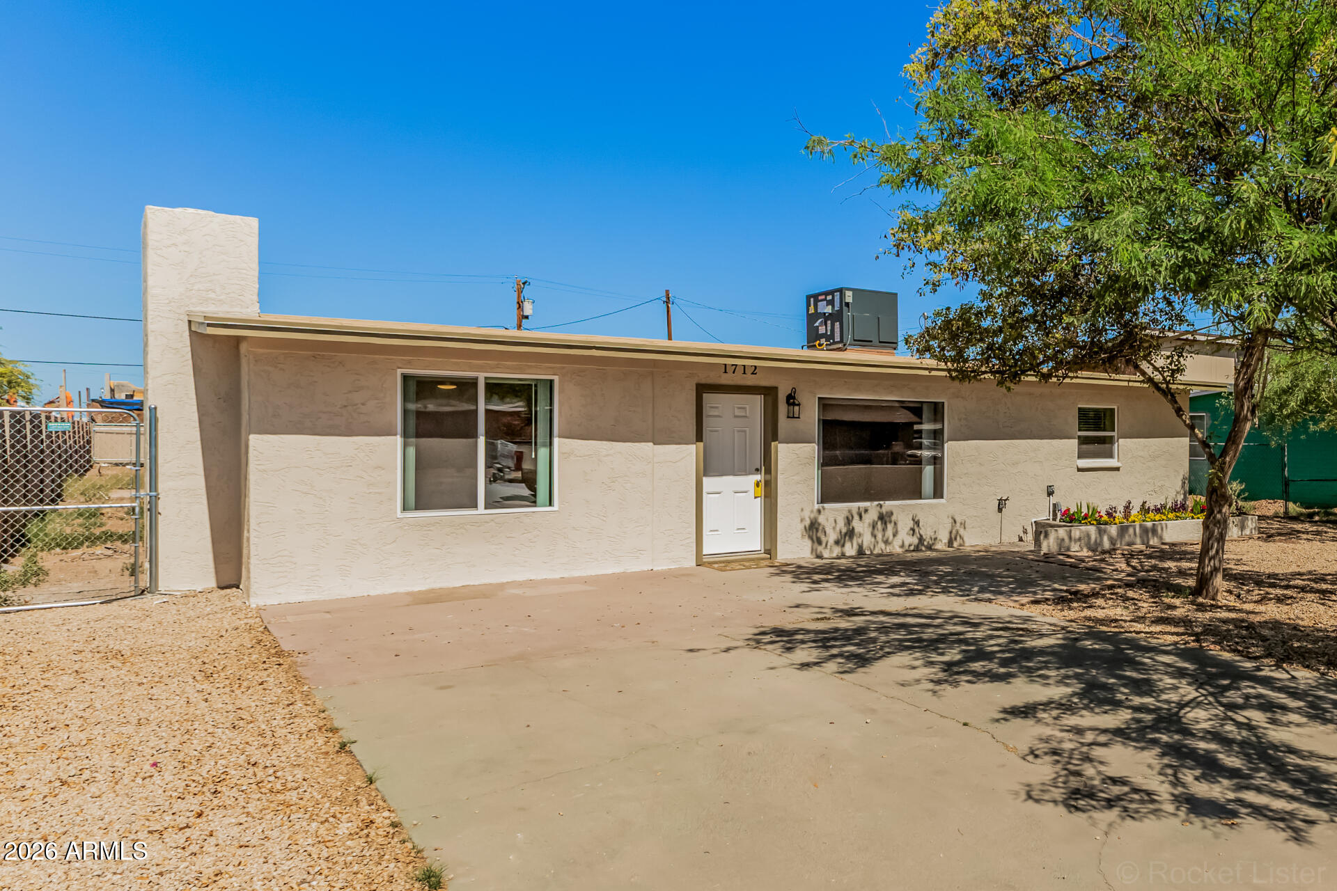 1712 W CORONA Avenue