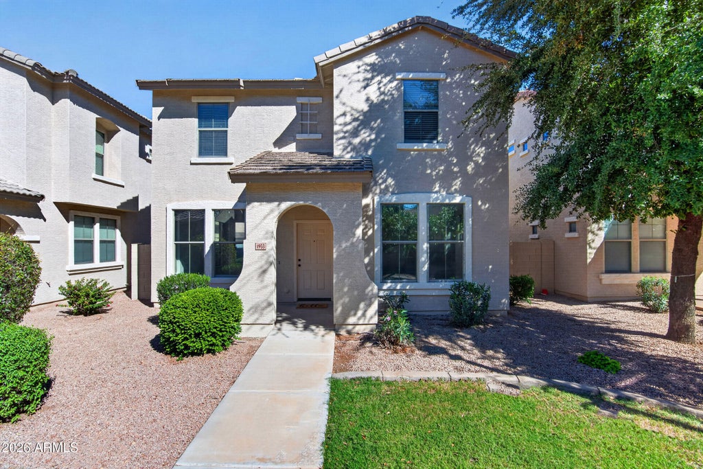 Photo of 1933 E Emily Lane, Gilbert, AZ 85295 (MLS # 7084797)