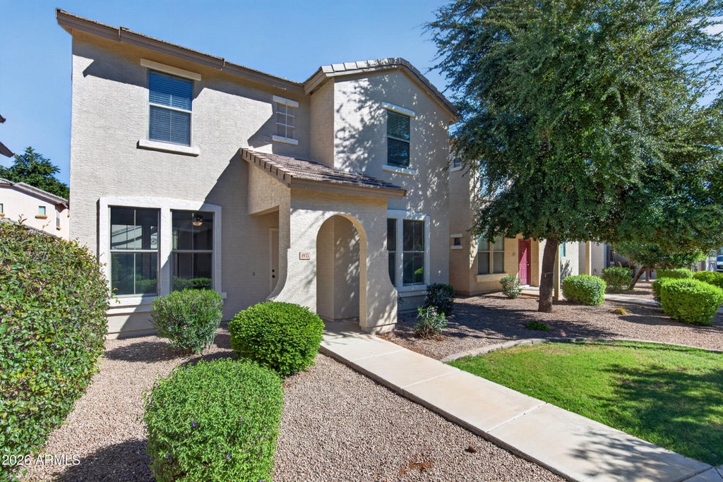 Photo of 1933 E Emily Lane, Gilbert, AZ 85295 (MLS # 7084797)