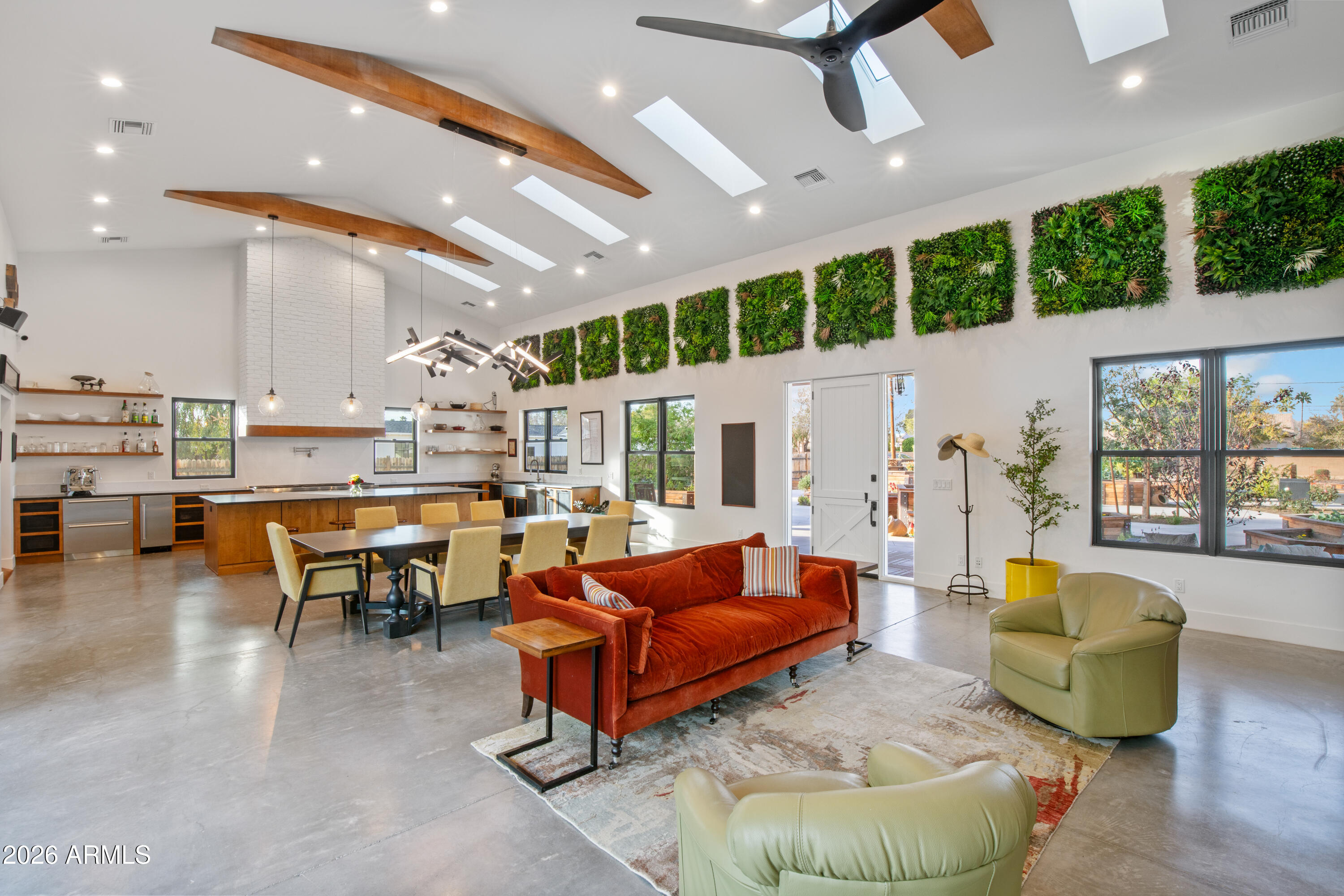 129 E WATER TANK Road