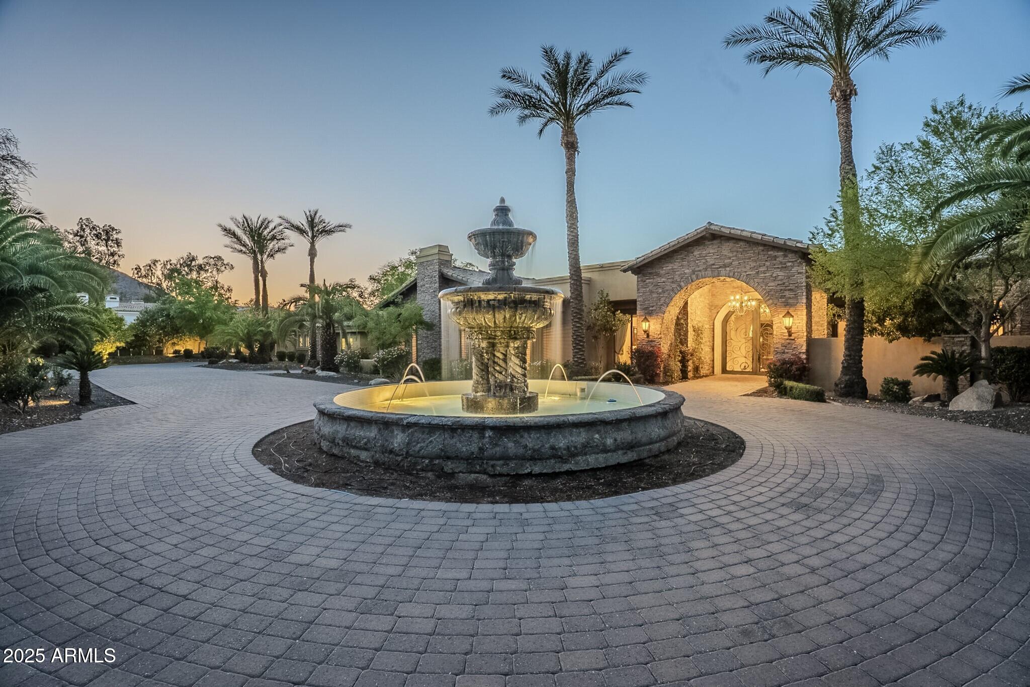 5030 E MOCKINGBIRD Lane