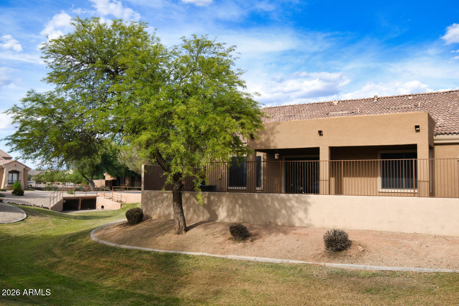 2565 S SIGNAL BUTTE Road 46