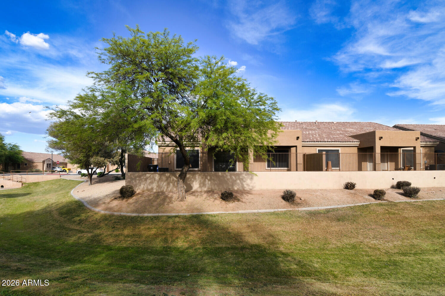 2565 S SIGNAL BUTTE Road 46