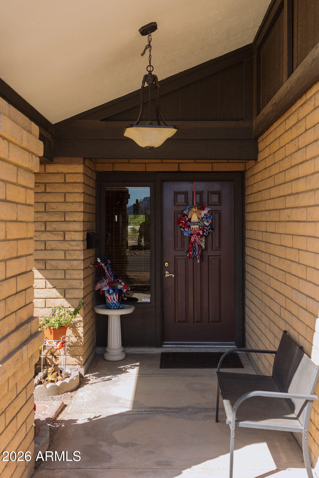3650 E QUENTON Drive 2