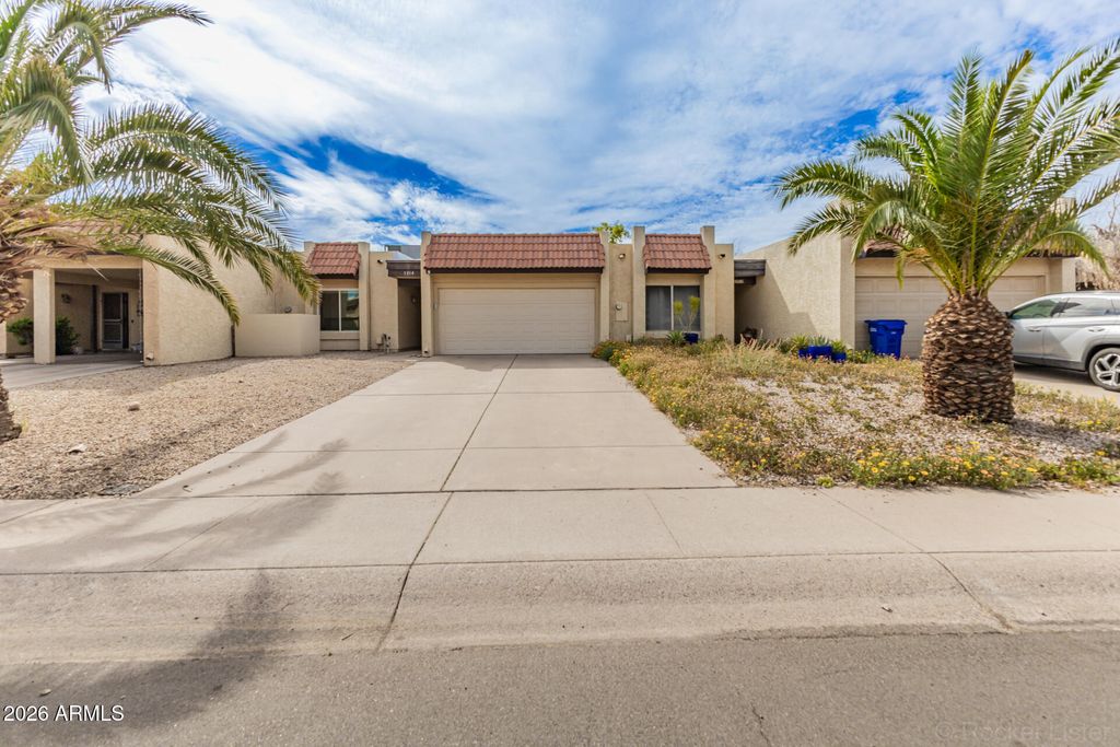 Photo of 5314 S Farmer Avenue, Tempe, AZ 85283 (MLS # 7000120)