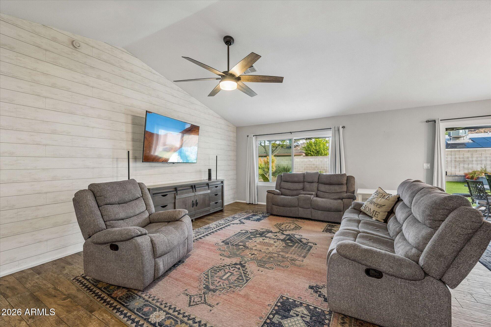 3036 W COUNTRY CLUB Terrace