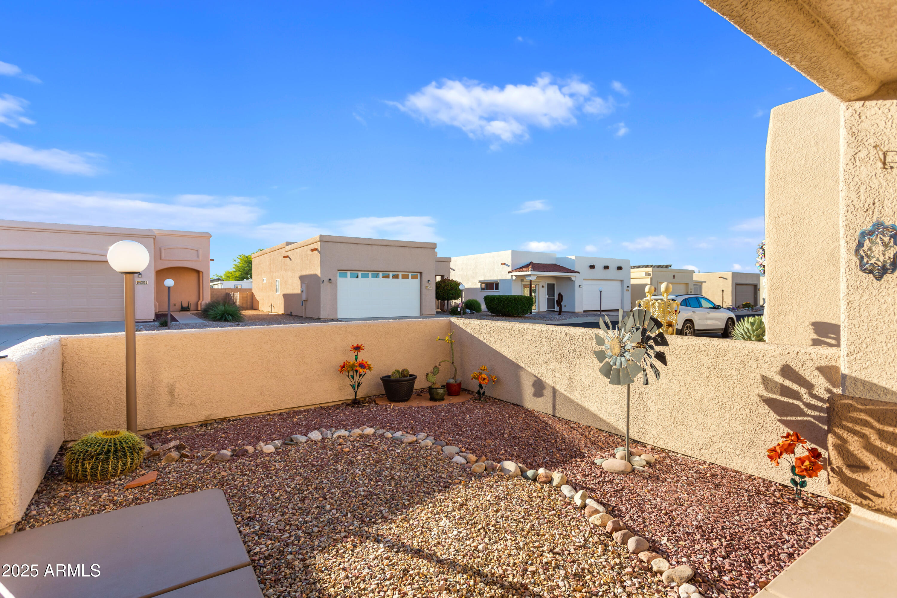 301 S Clubhouse Lane