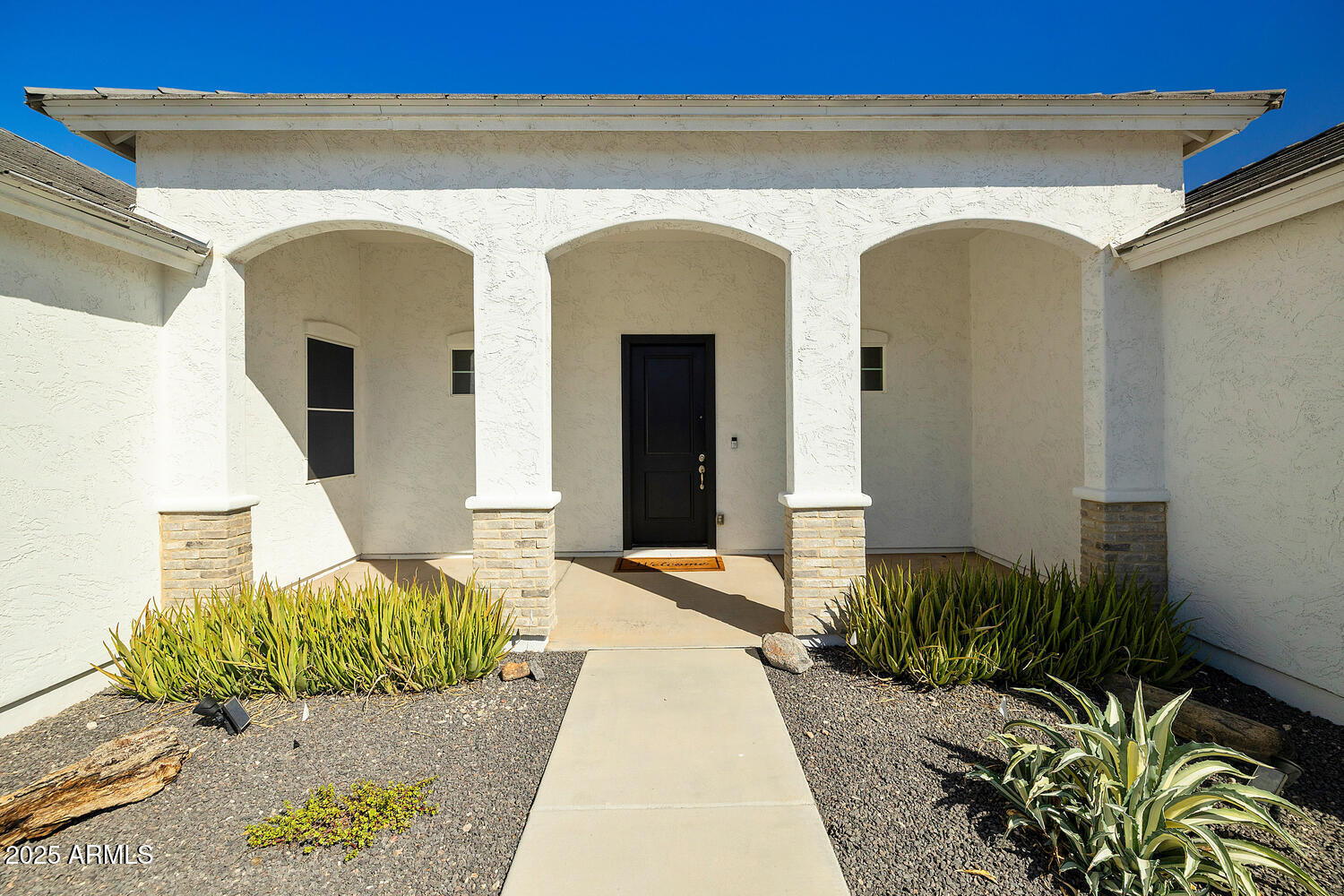 256 W PERKINS Street