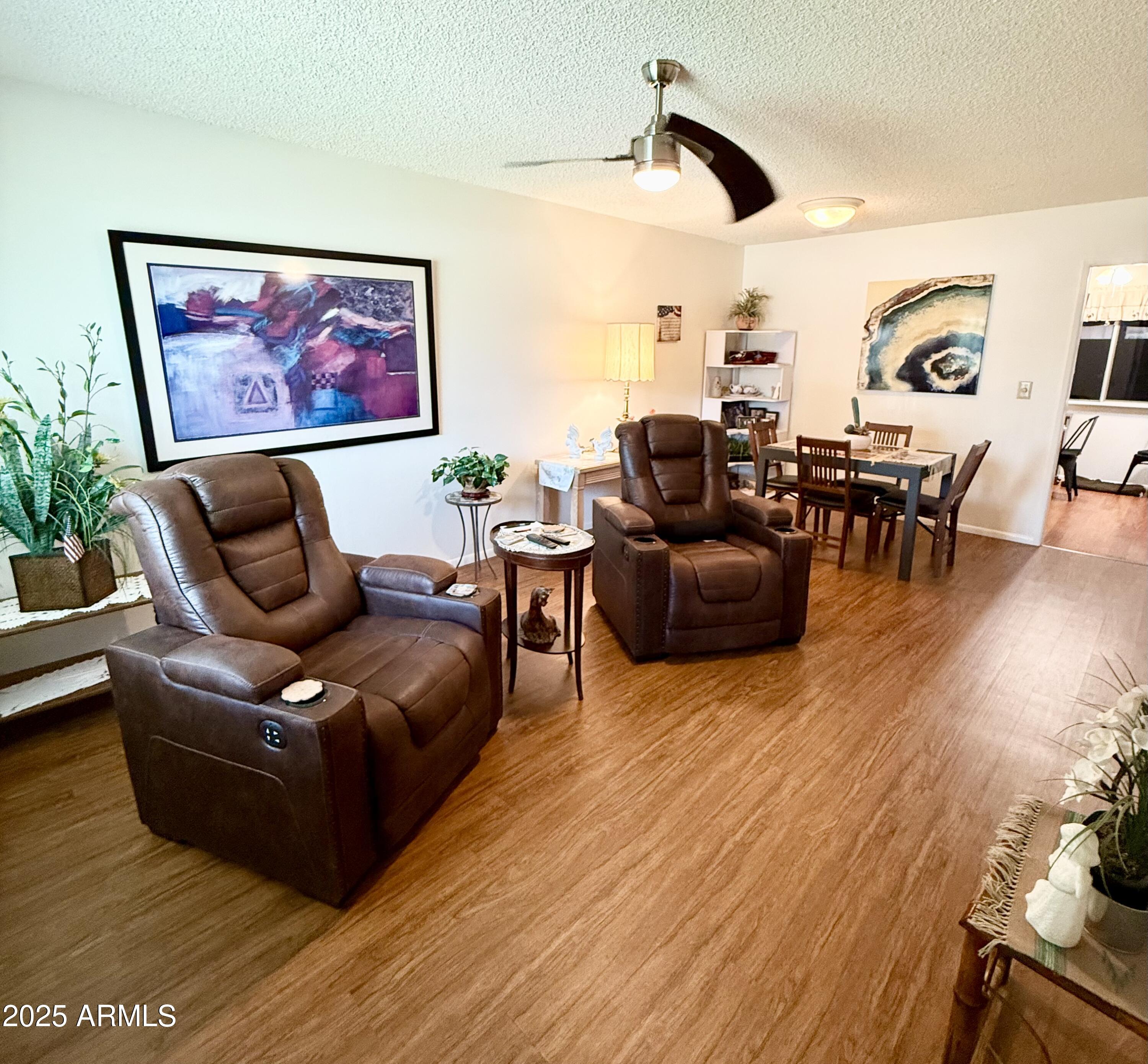 11019 W SANTA FE Drive