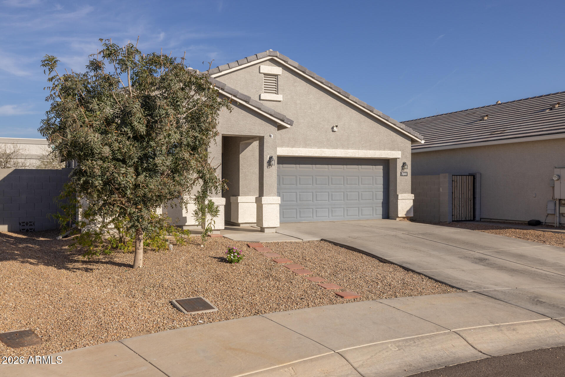 7644 W FLORENCE Avenue