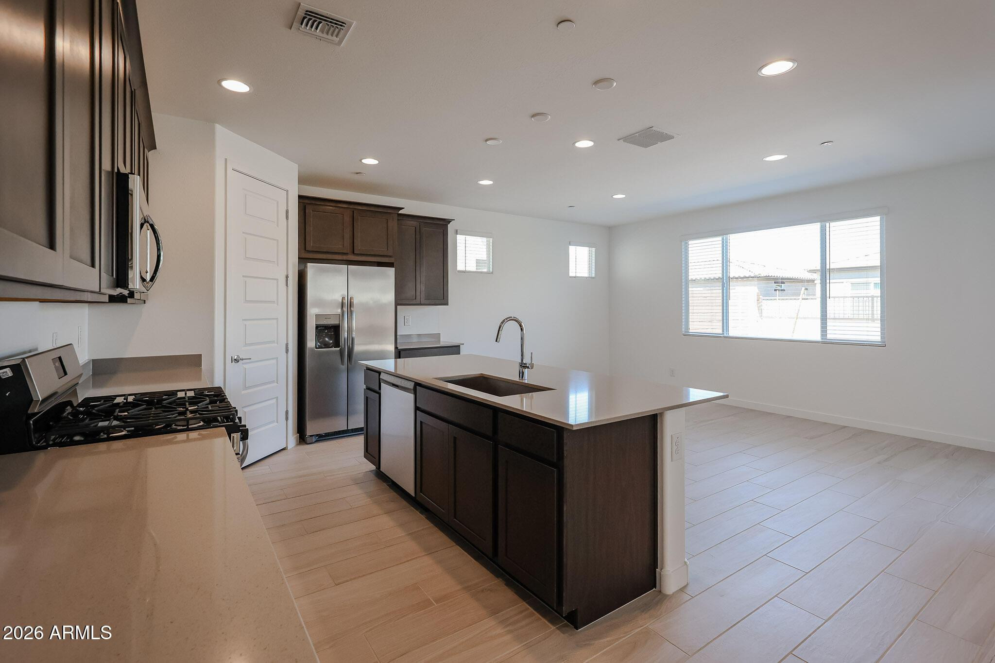12034 W Calle De Pompas