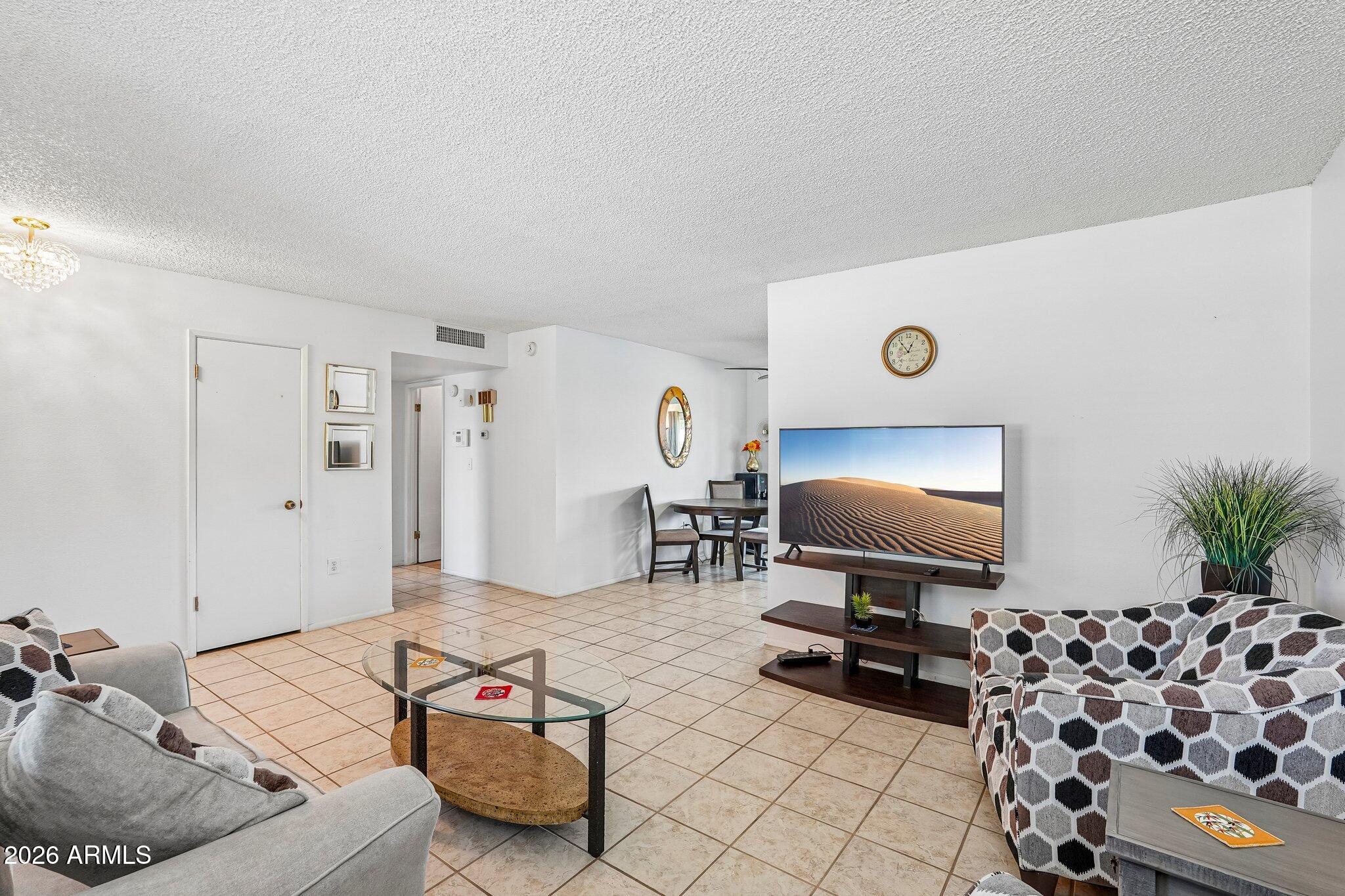 10343 W PRAIRIE HILLS Circle