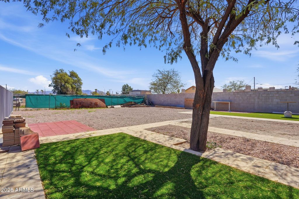 Photo of 307 N D Street, Eloy, AZ 85131 (MLS # 6994709)