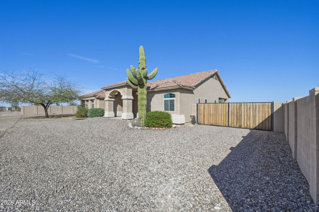 Photo of 2005 N Jakobs Lane, Maricopa, AZ 85139 (MLS # 6999656)