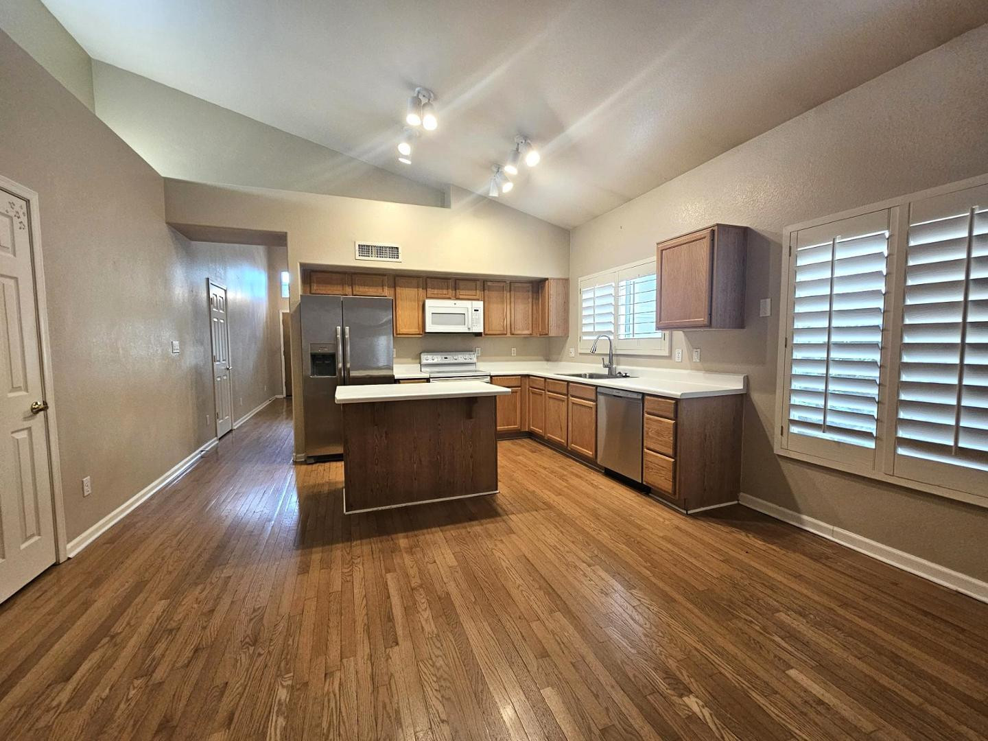 1867 E Brentrup Drive