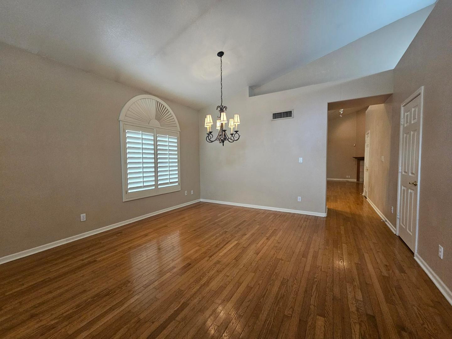 1867 E Brentrup Drive