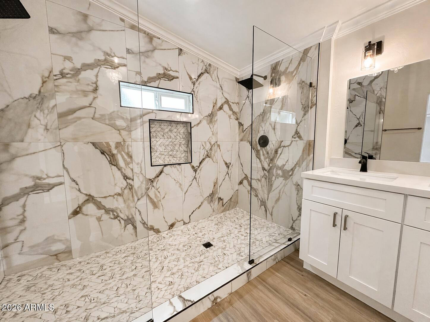 3054 GREENLEAF Drive