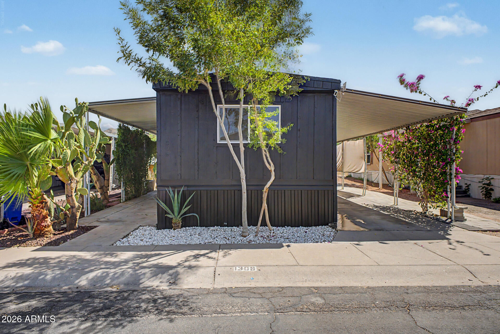 1309 W Kachina Trail