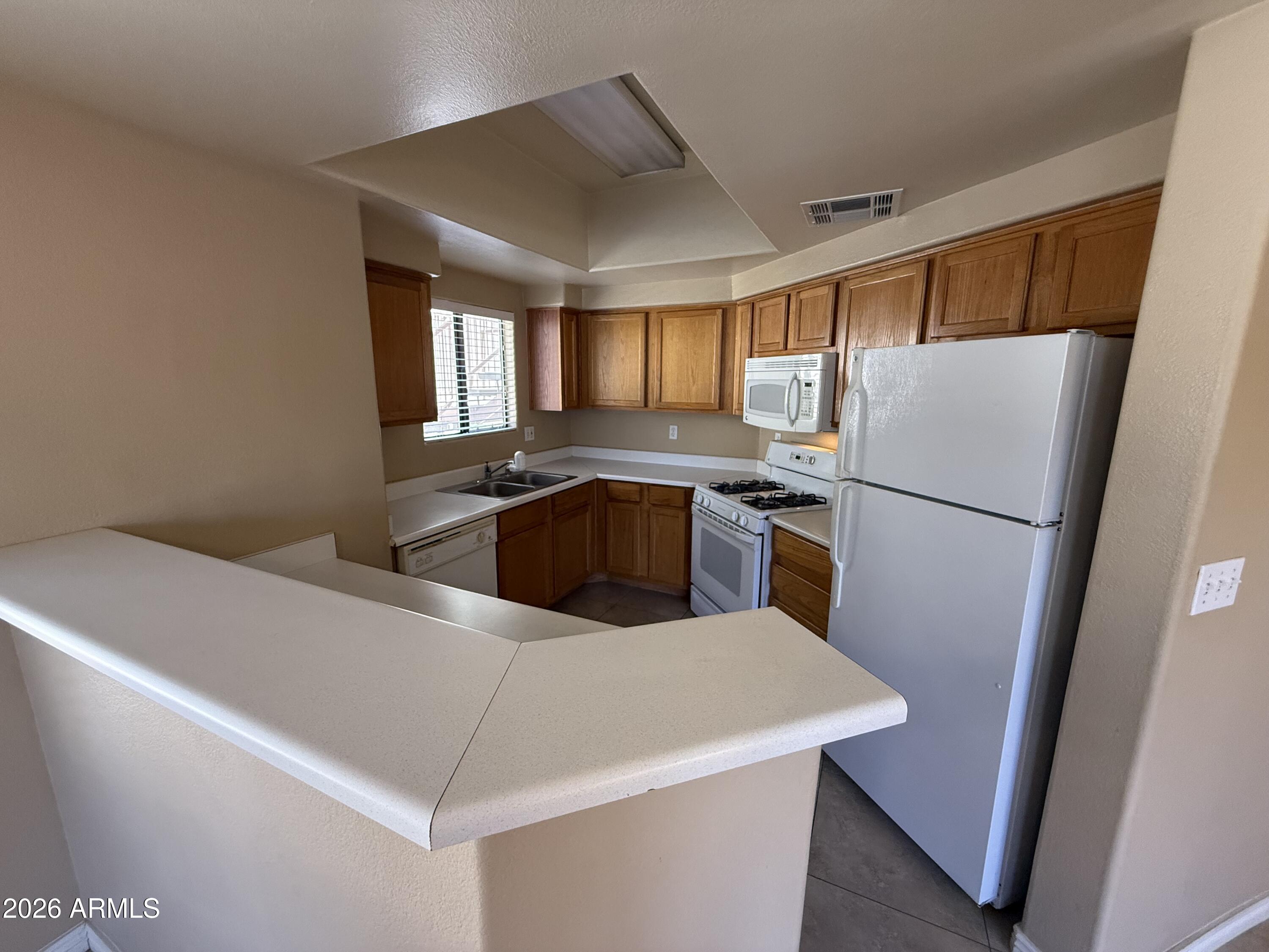 10030 W INDIAN SCHOOL Road 164