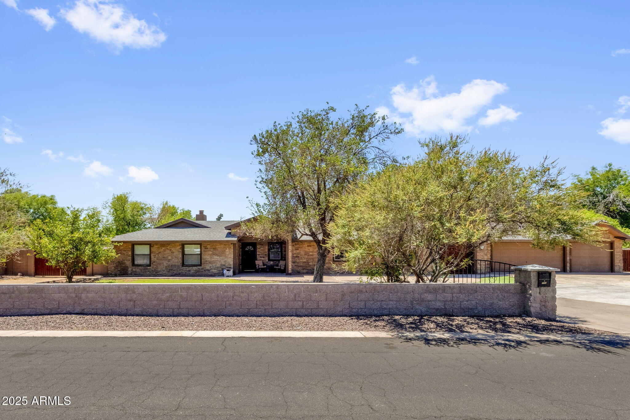 2043 E Quartz Street
