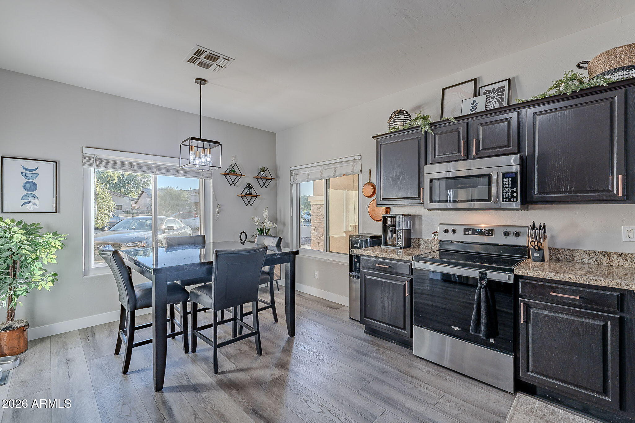 QUEENLAND MANOR PHASE 2 - Residential