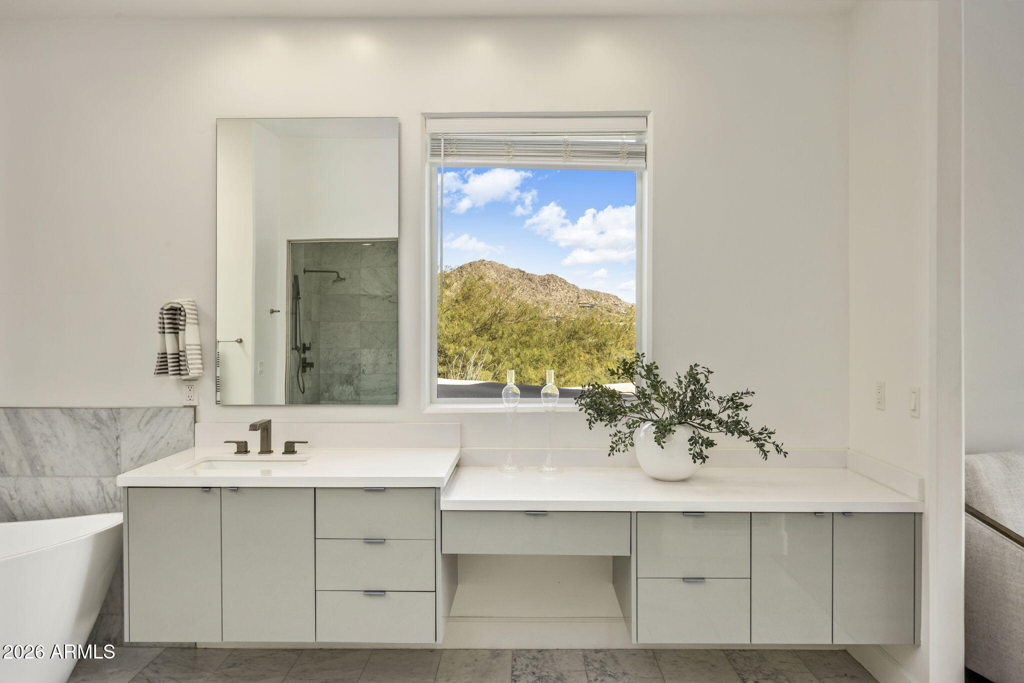 CAMELBACK FOOTHILLS 2 - Residential