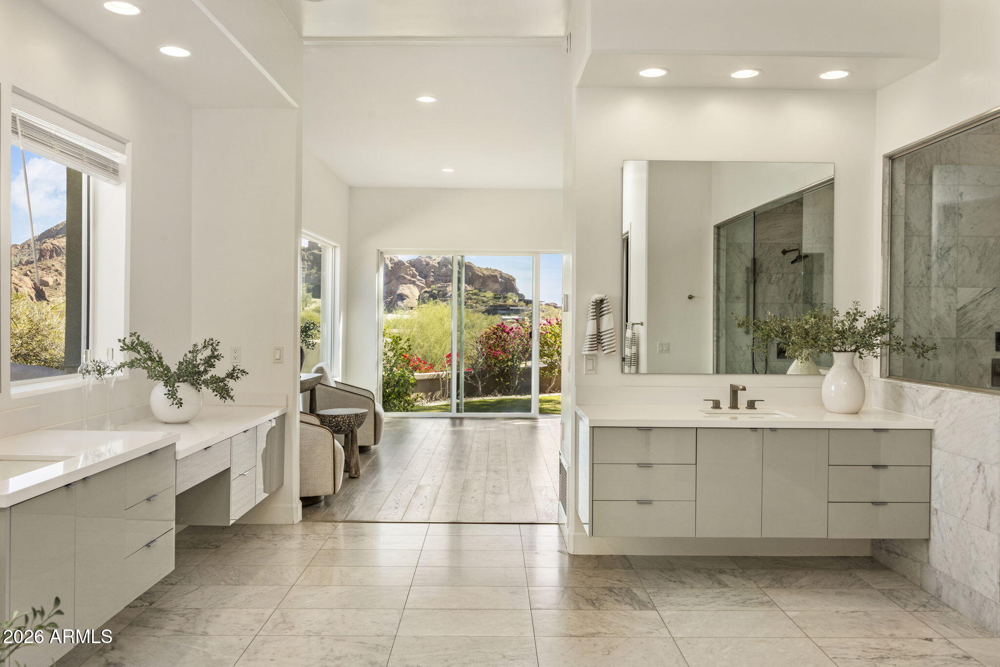 CAMELBACK FOOTHILLS 2 - Residential