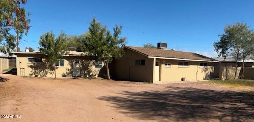 Photo of 135 S Rex Avenue, Apache Junction, AZ 85120 (MLS # 7005418)